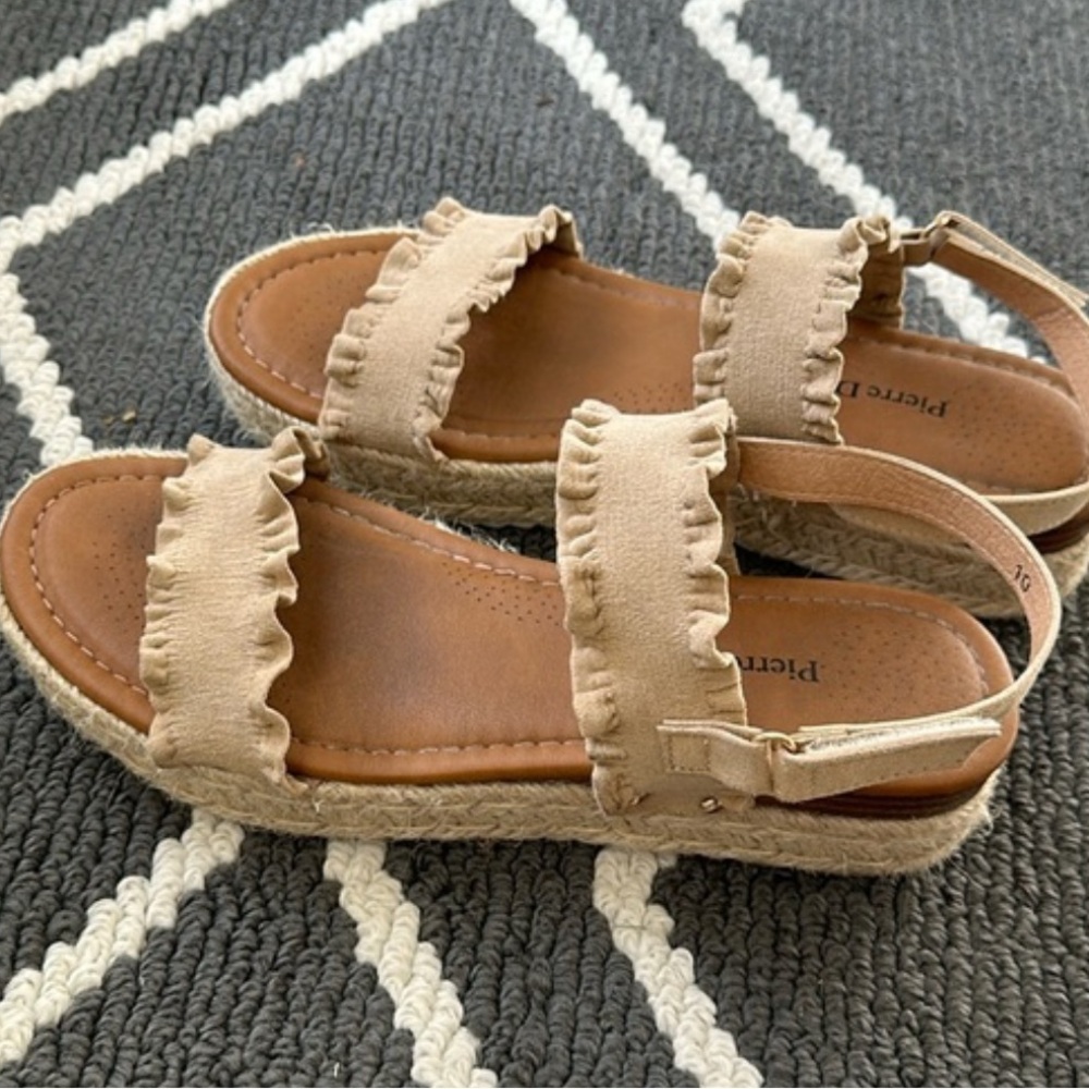 Pierre Dumas Beige Ruffle Sandals